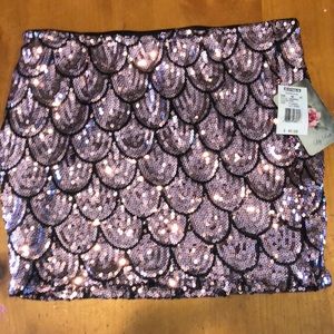 Mini skirt 🌙2 for $20🌙